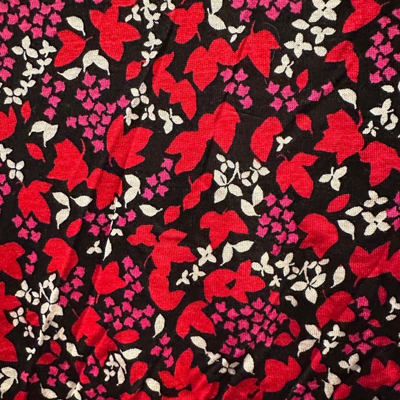 Like New Michael Kors Blouse - Picture 4 of 4